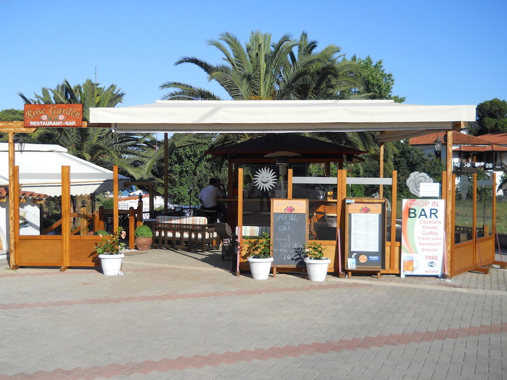 Vontzos Hotel Achladies  Exterior photo